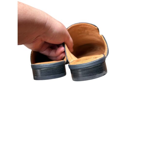 G/FORE Women's Debossed Skull and Bones Mule Street Shoes - Twilight - 8.5 - Picture 8 of 11